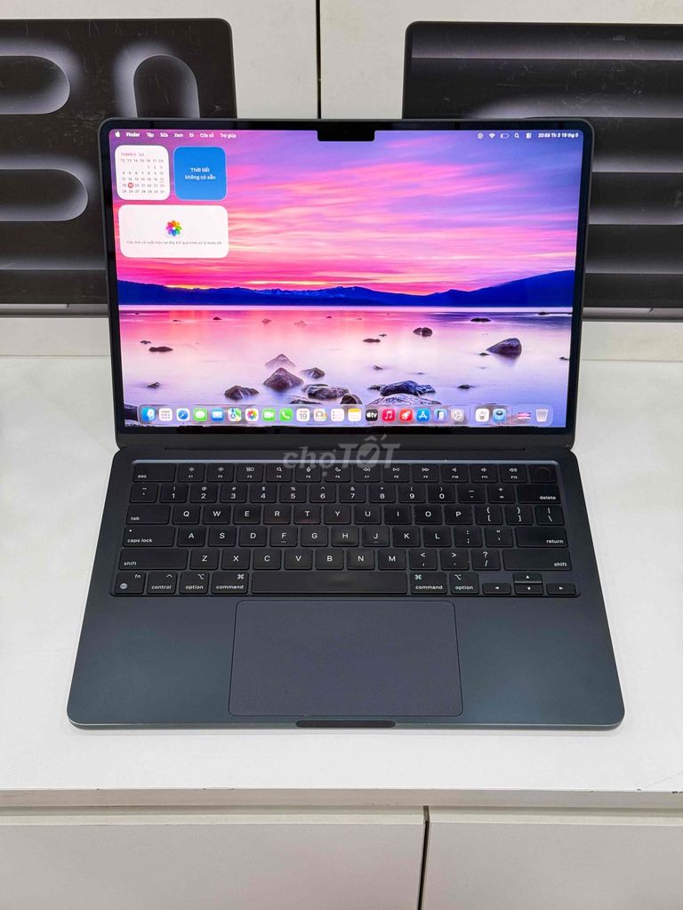 Macbook Air M2 13” 16GB/256GB chuẩn us, sạch, đẹp. Mua bán Laptop tại Quận 10 Tp Hồ Chí Minh được đăng bởi Nguyễn Thị Tố Quỳnh hình 1