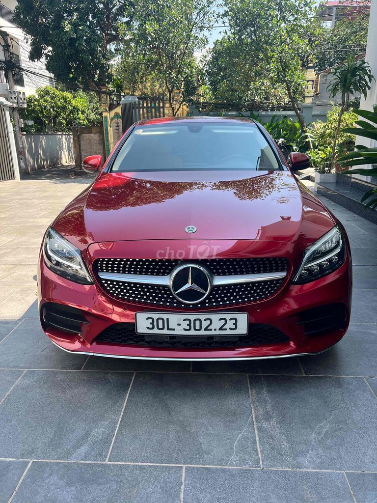 Mercedes-Benz C180 AMG 2021 Đỏ