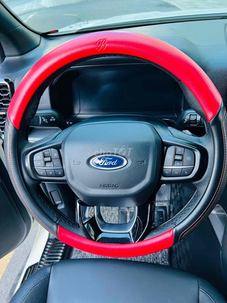 Ford Everest 2023 Titanium 2.0L 4x2 AT - 40000 km. Mua bán Ô tô tại Huyện Đan Phượng Hà Nội được đăng bởi Huy Trungg hình 9