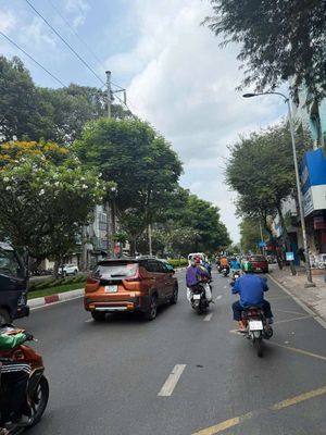 nhà cần bán