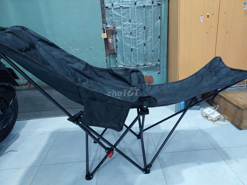 Ghế xếp đen vải, chân sắt. Mua bán Bàn ghế tại Quận 3 Tp Hồ Chí Minh được đăng bởi Hieu hình 1