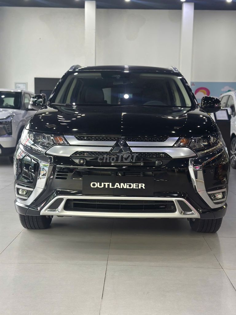 Mitsubishi Outlander 2024. Mua bán Ô tô tại Quận Hải Châu Đà Nẵng được đăng bởi Uyển Nhi hình 3