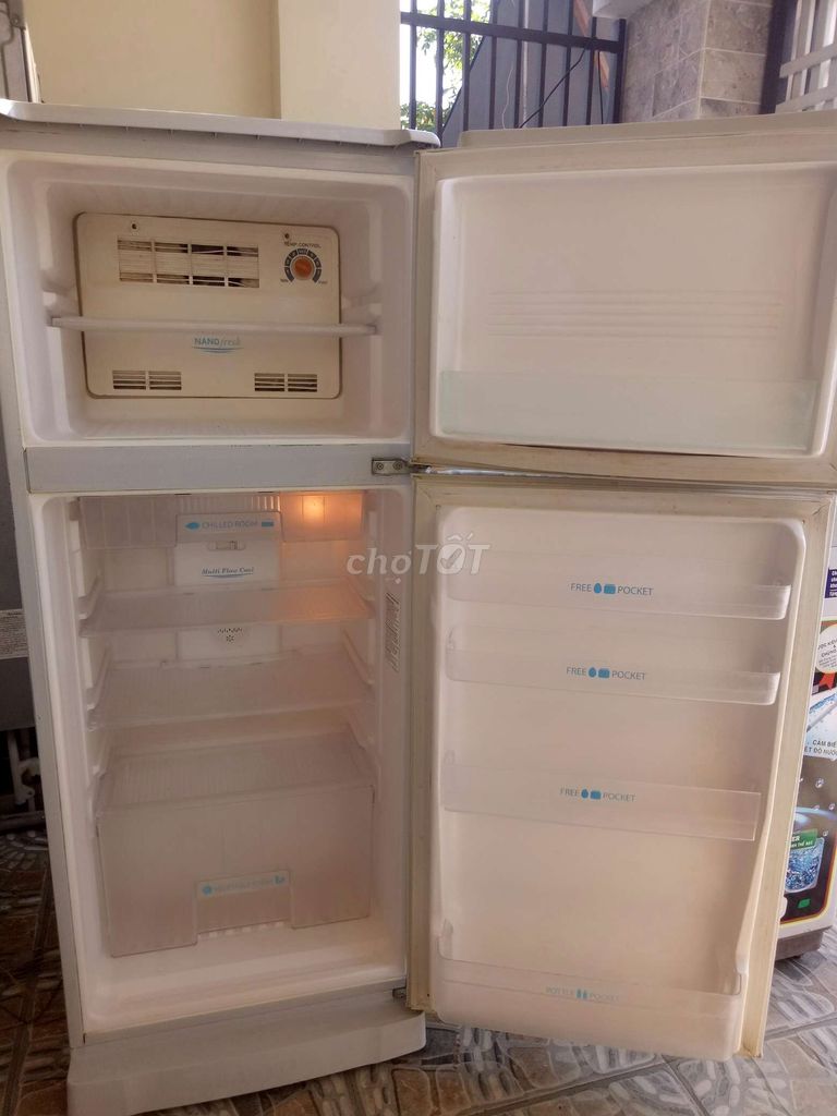 0907263048 - Bán máy giặt sanyo 180lit tiết kiệm điện.