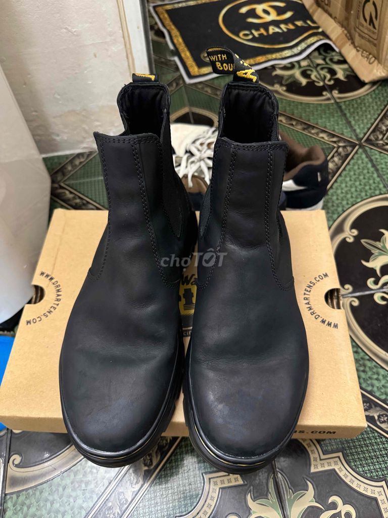 Giày Chelsea Boots in Black