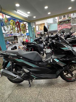 PCX 160 ABS + HSTC 10/2024 Đen Bóng BSTP Chính Chủ. Mua bán Xe máy tại Quận Phú Nhuận Tp Hồ Chí Minh được đăng bởi Ngô Hà