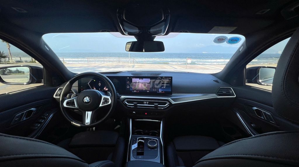 BMW 3 Series 2023 330i M Sport - 36000 km. Mua bán Ô tô tại Quận Liên Chiểu Đà Nẵng được đăng bởi Anh Quy hình 15