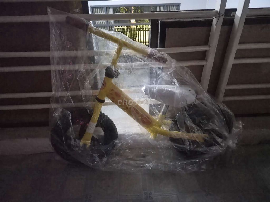 Xe thăng bằng Trẻ em Vàng. Mua bán Mẹ và bé tại Thành phố Buôn Ma Thuột Đắk Lắk được đăng bởi Danh Nguyễn thành hình 1