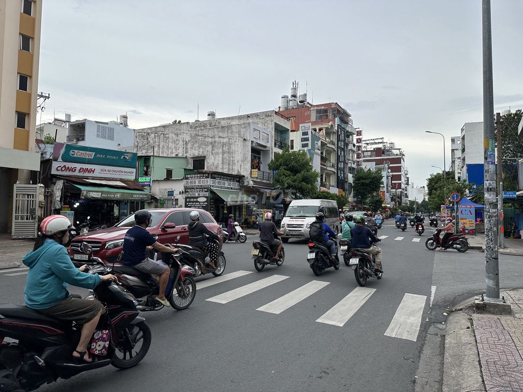 Bán nhà 12x25m MT 142 Tân Sơn Nhì, P. Tân Sơn Nhì, Q. Tân Phú, HCM