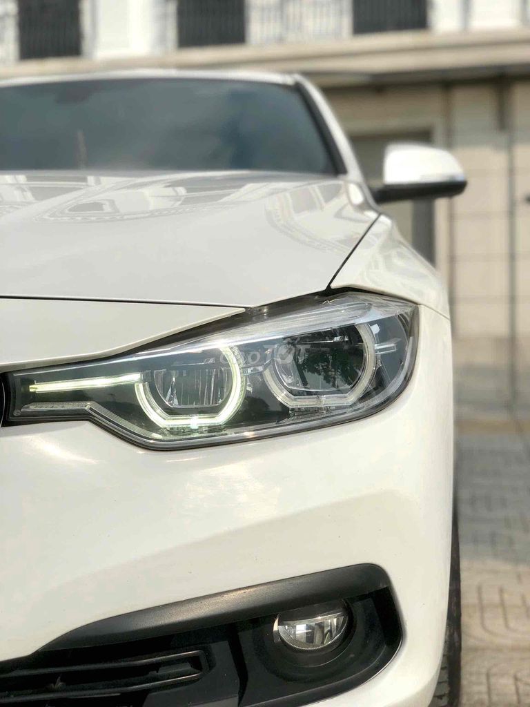 BMW 3 Series 2015 320i - 82000 km máy b48. Mua bán Ô tô tại Quận Gò Vấp Tp Hồ Chí Minh được đăng bởi nguyễn quốc trinh hình 9