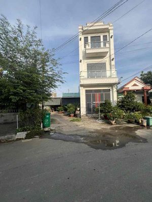 BÁN GẤP ĐẤT KHU VỰC KHU DÂN CƯ BỬU HOÀ QUÁN CÀ PHÊ LỘC VỪNG ĐI VÀO