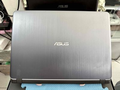 Laptop ASUS X5507UAR Core i5 8GB/128GB