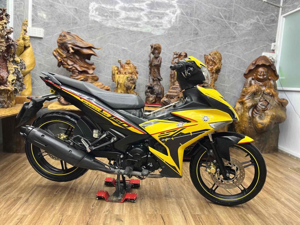 👉Exciter 2017 chính chủ biển Sg máy móc zin êm. Mua bán Xe máy tại Quận 7 Tp Hồ Chí Minh được đăng bởi Xe Cũ Hiếu CT hình 5