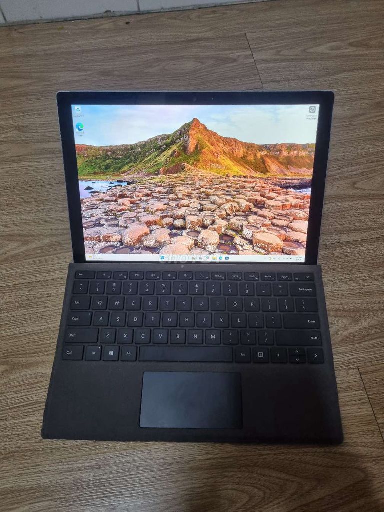Microsoft Surface Pro 7 i7 ram 16GB/256GB. Mua bán Laptop tại Quận Tân Bình Tp Hồ Chí Minh được đăng bởi Trần Vinh hình 1