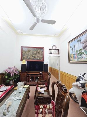 Nhà phố 43 m² · 4 PN · Đường Đại Linh