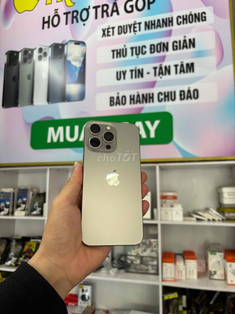 Apple iPhone 15 Pro Max 256GB Titan. Mua bán Điện thoại tại Quận Sơn Trà Đà Nẵng được đăng bởi Diễm Diễm hình 1