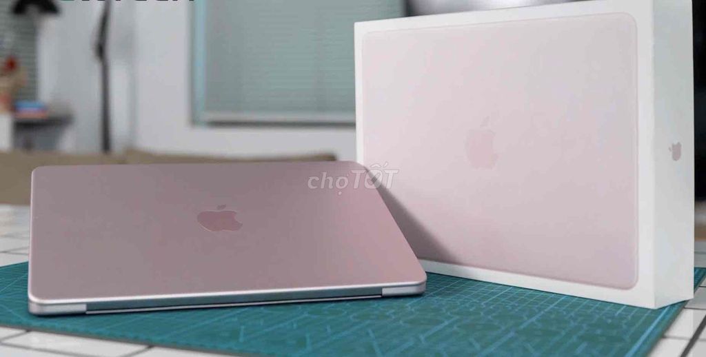 Apple Macbook NEO 2026 13 inch màu hồng newseal. Mua bán Laptop tại Quận Ninh Kiều Cần Thơ được đăng bởi TRƯƠNG QUỲNH hình 1