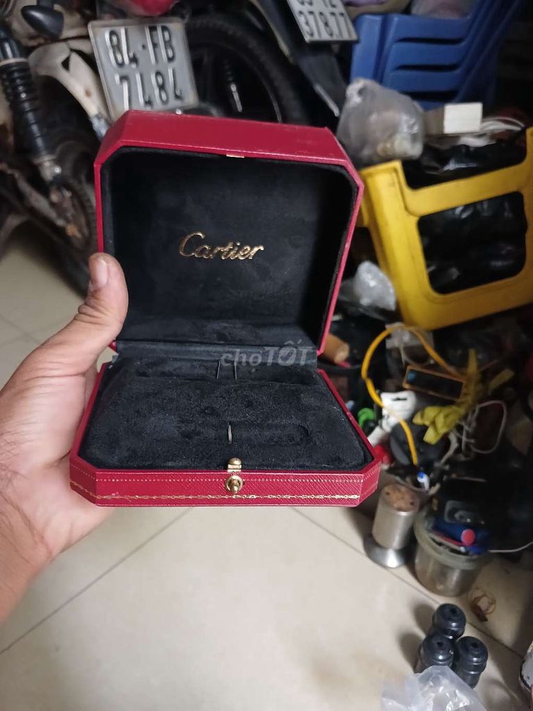 Hộp đựng trang sức Cartier Đỏ Da. Mua bán Phụ kiện thời trang khác tại Thành phố Thủ Đức Tp Hồ Chí Minh được đăng bởi ngoc hình 1