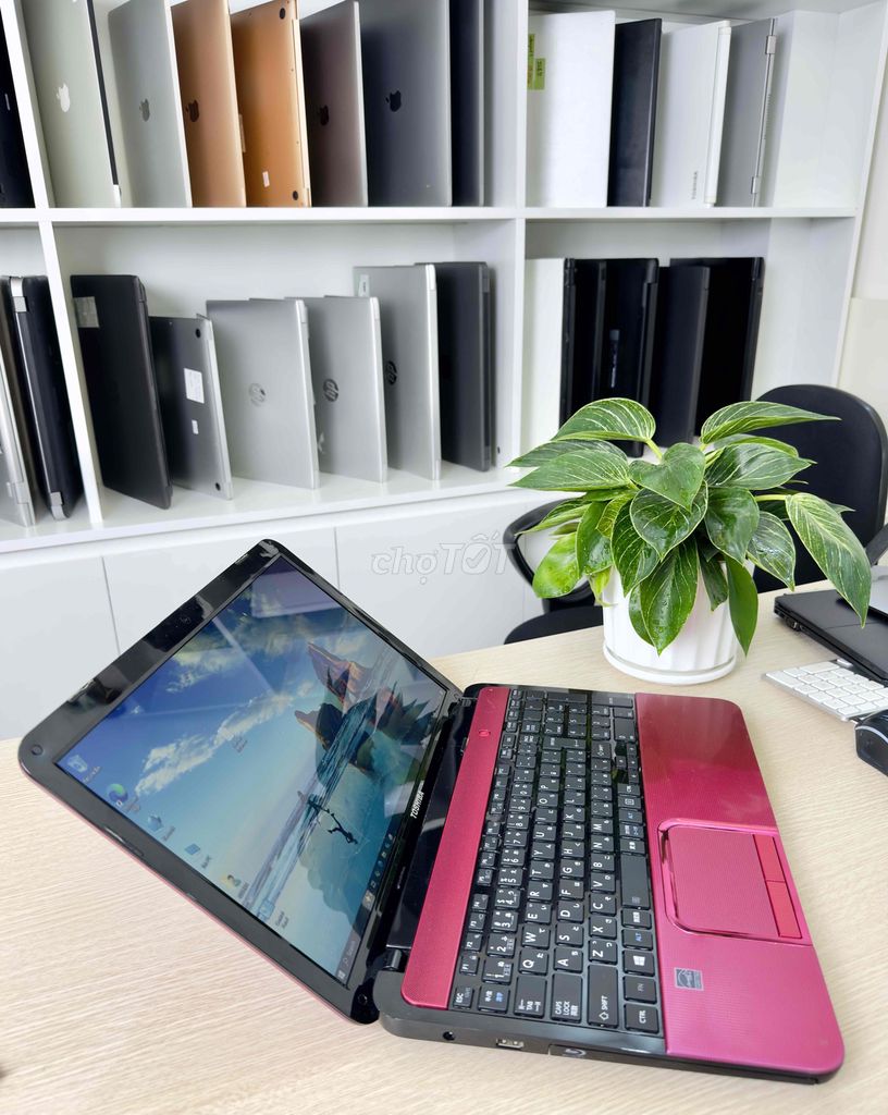 Toshiba Dynabook i7/ram8/ssd256g - hồng xinh iu. Mua bán Laptop tại Quận Hai Bà Trưng Hà Nội được đăng bởi Akiba shop hình 2