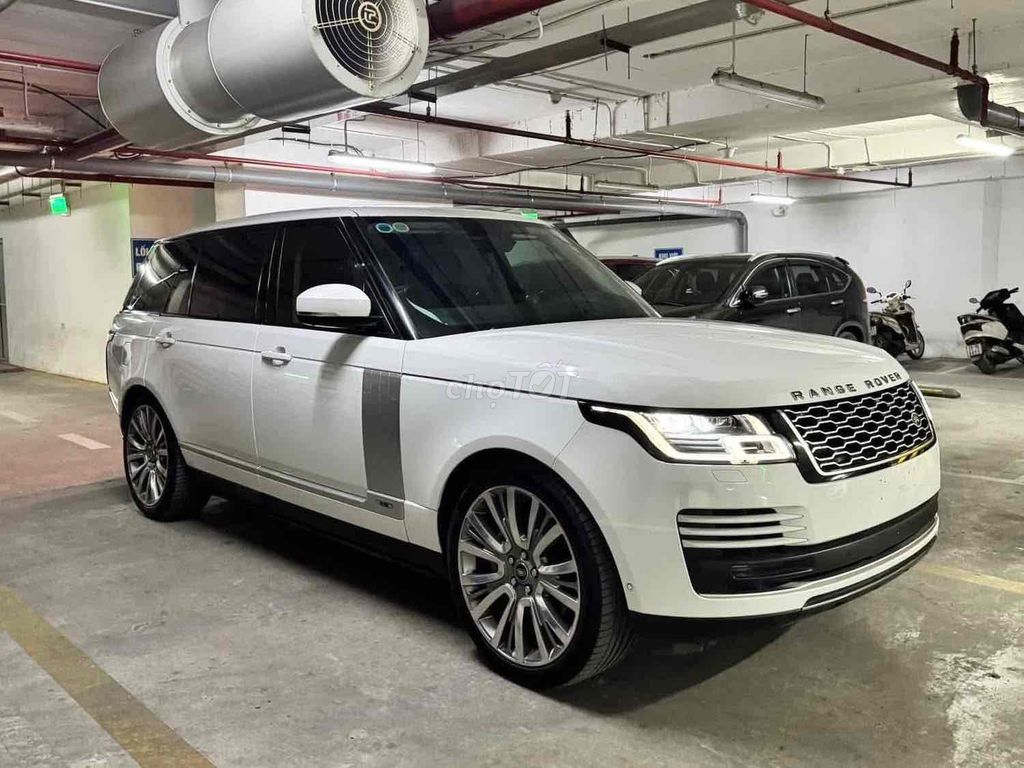 LandRover Range Rover Vouge 3,0 2019 - 50000 km. Mua bán Ô tô tại Quận Cầu Giấy Hà Nội được đăng bởi Lê Như Hiếu hình 2