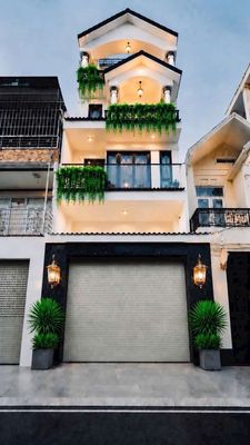 Nhà Liền Kề Khu Víp, sát bên Phú Mỹ Hưng 