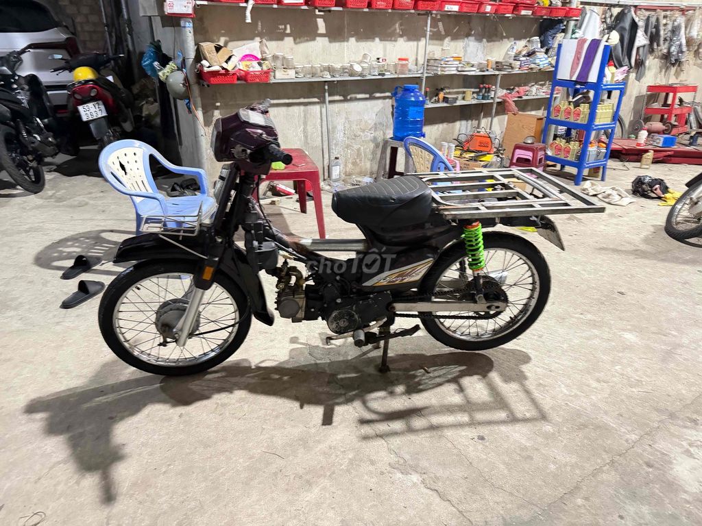 dream chở hàng máy móc cực kỳ ngon giá 4tr999. Mua bán Xe máy tại Thành phố Quảng Ngãi Quảng Ngãi được đăng bởi Hien hình 2