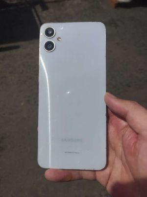 Samsung a05. Mua bán Điện thoại tại Quận Tân Phú Tp Hồ Chí Minh được đăng bởi Thạch nguyễn trường