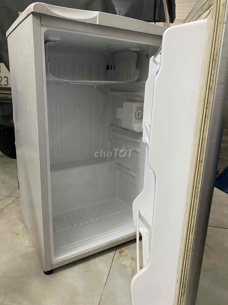 Tủ lạnh mini Sanyo Trắng 90L. Mua bán Tủ lạnh tại Huyện Hoài Đức Hà Nội được đăng bởi Đỗ Văn Hoàng hình 1