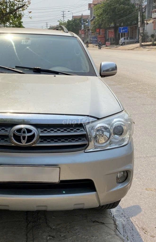 Fortuner 2.5 G sản xuất 2009 đăng ký 2010.. Mua bán Ô tô tại Huyện Bàu Bàng Bình Dương được đăng bởi Hoàng Văn phuc hình 1