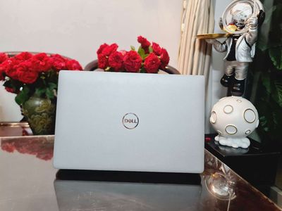 DELL MỚI 95% COR I7 THẾ HỆ 11 RAM 32G SSD 256G