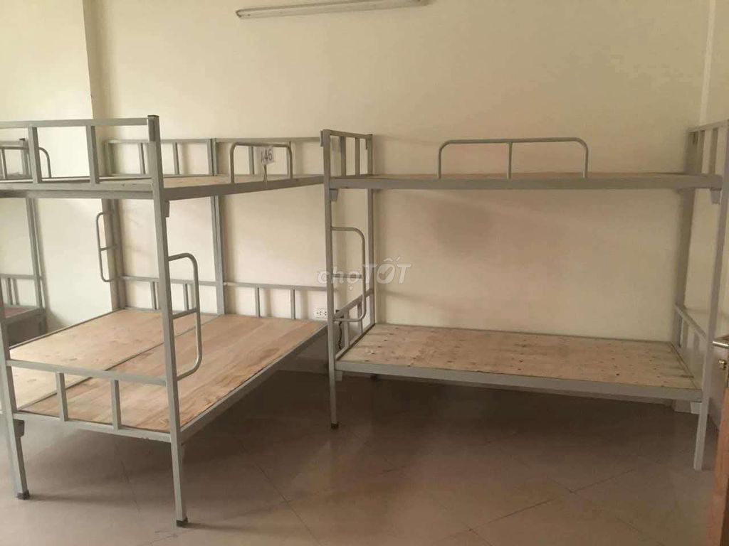 Giường tầng Kim loại Gỗ Xám. Mua bán Giường, chăn ga gối nệm tại Quận Bắc Từ Liêm Hà Nội được đăng bởi Khiên Nguyễn hình 1