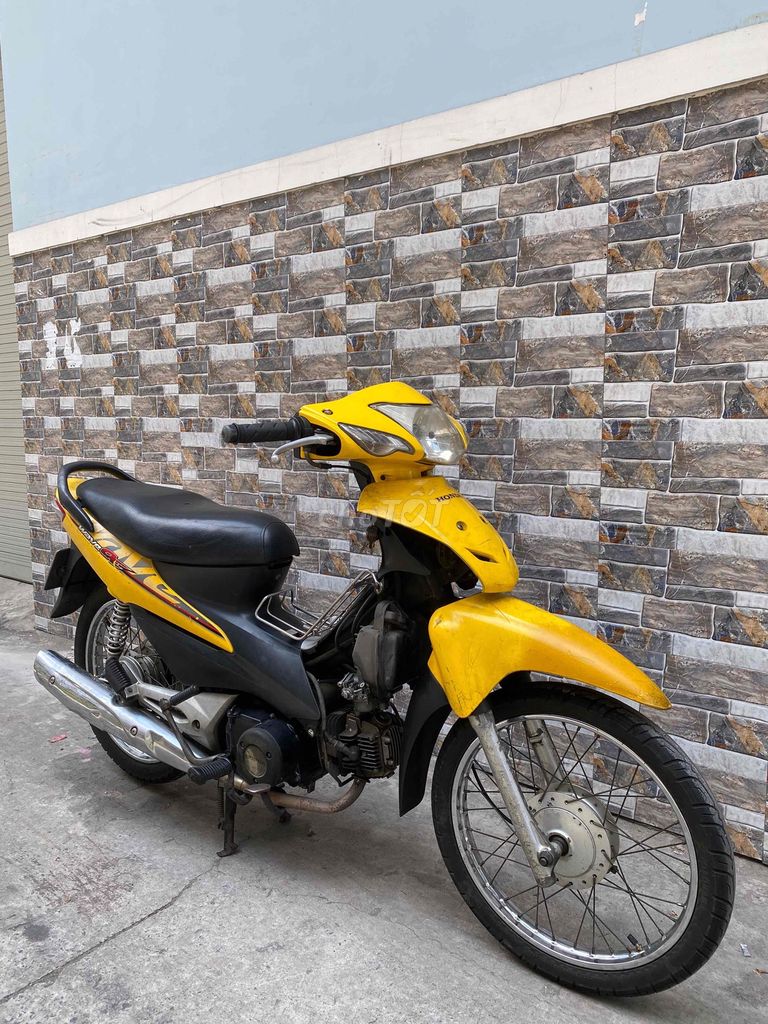Honda Wave Alpha 100 2012, госномер Хошимина, родной мотор без ремонта