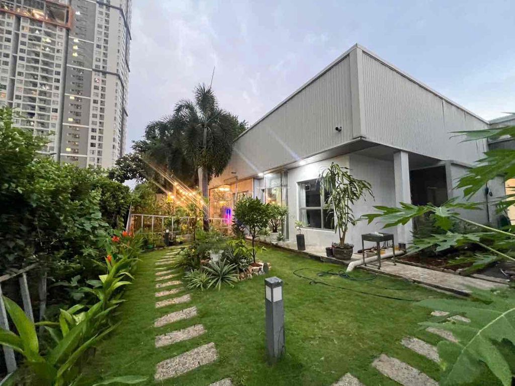Аренда · 1 комн. · 160 м² · Quận 7, ул. Đường Hoàng Quốc Việt