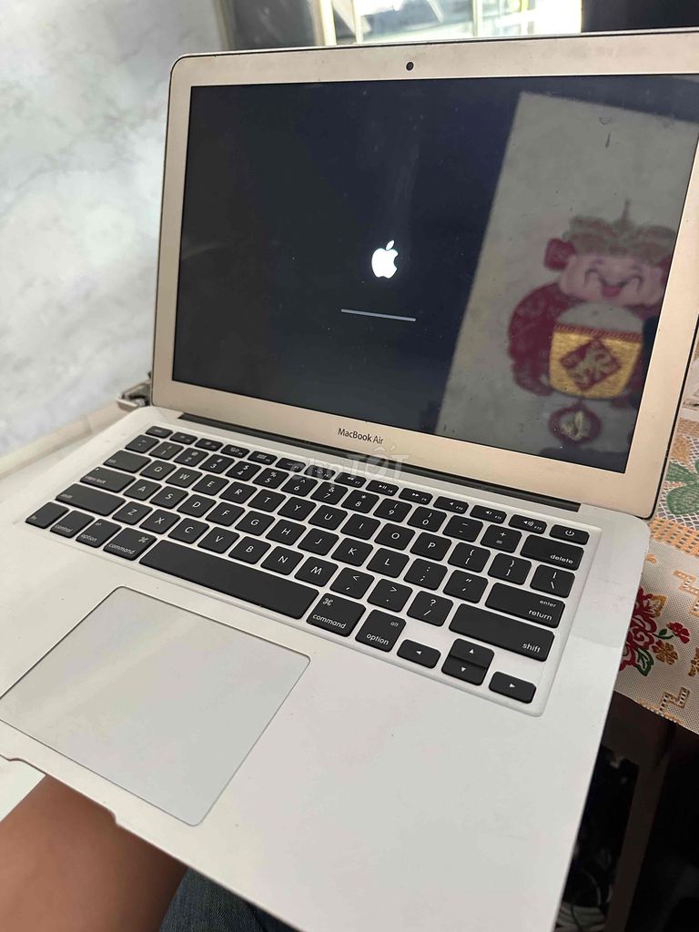 macbook air 2017 i5. Mua bán Laptop tại Thành phố Bến Tre Bến Tre được đăng bởi lê minh  mobile hình 1