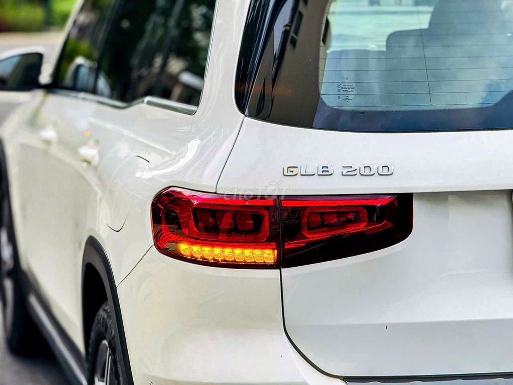 Mercedes-Benz GLB 200 AMG 2022 Trắng. Mua bán Ô tô tại Quận 7 Tp Hồ Chí Minh được đăng bởi JENNIE hình 8