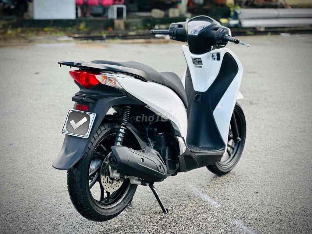 HONDA -SH125i -HỖ TRỢ TRẢ GÓP. Mua bán Xe máy tại Thành phố Huế Thừa Thiên Huế được đăng bởi DVCĐ Toàn Thắng hình 7