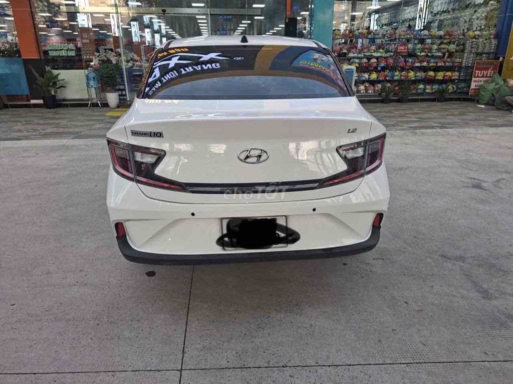 Hyundai i10 2023 Số tự động Trắng. Mua bán Ô tô tại Quận 12 Tp Hồ Chí Minh được đăng bởi văn nhi hình 3