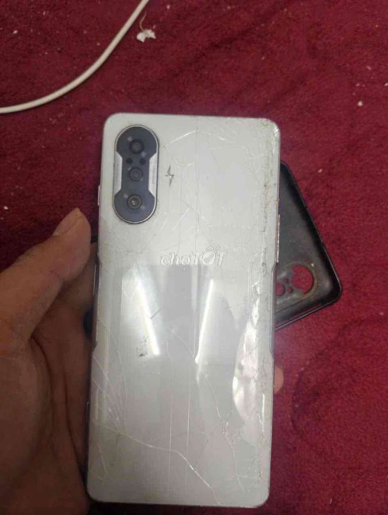 Xiaomi Redmi K40 Gaming Trắng Lưng vỡ. Mua bán Điện thoại tại Huyện Yên Phong Bắc Ninh được đăng bởi aiosimavn hình 1