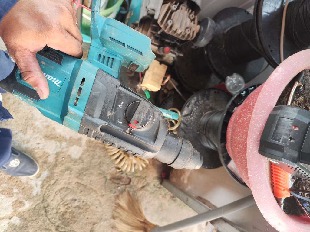 Máy khoan bê tông Makita Pin. Mua bán Đồ chuyên dụng, Giống nuôi trồng tại Huyện Long Thành Đồng Nai được đăng bởi Lai nguyen huu hình 1