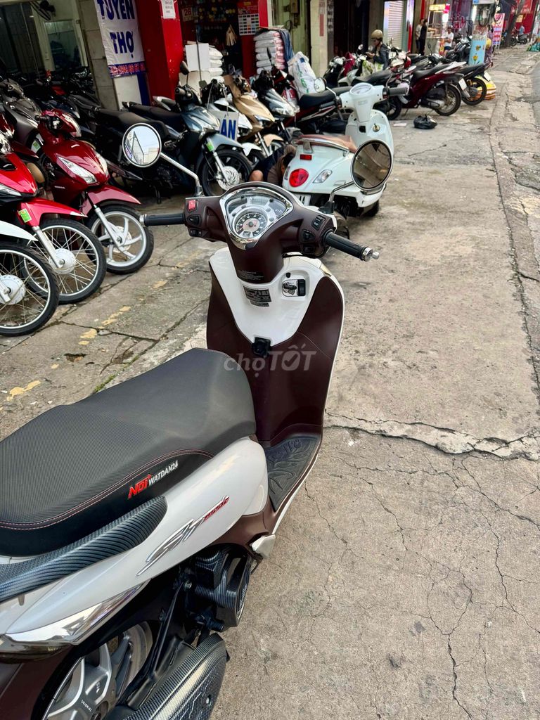 🔵🔵 SH Mode trắng nâu cuối 2014 rất đẹp có góp. Mua bán Xe máy tại Thành phố Biên Hòa Đồng Nai được đăng bởi XE MÁY CŨ THÀNH MỸ  hình 10