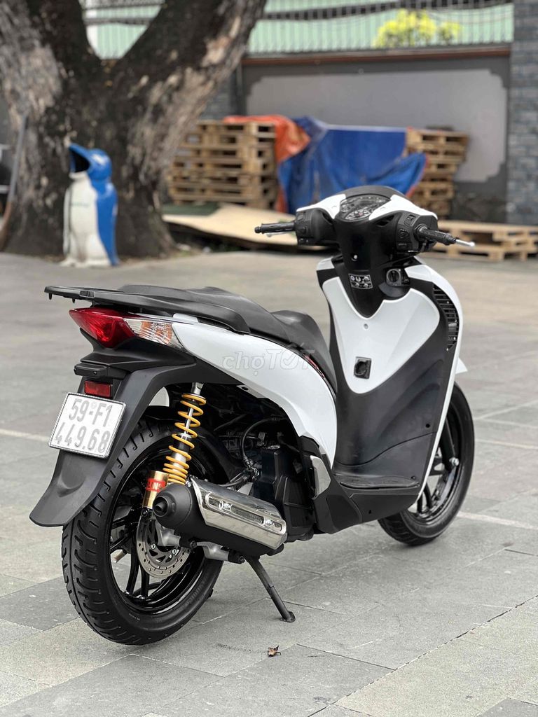 SHVN 150 2015 Khoá SMK UP SH Ý CÓ GÓP. Mua bán Xe máy tại Thành phố Thủ Đức Tp Hồ Chí Minh được đăng bởi Hiếu  hình 9