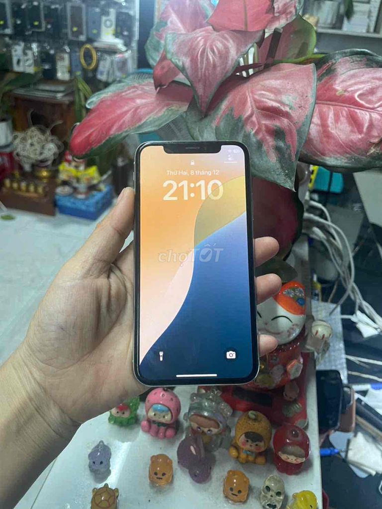 Apple iPhone X 64GB Trắng Đã sử dụng. Mua bán Điện thoại tại Quận Bình Thuỷ Cần Thơ được đăng bởi cầm đồ trường nhung hình 1