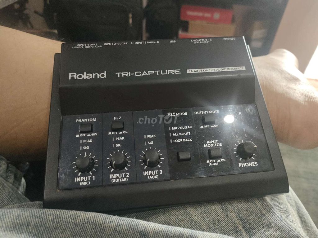Soundcard Roland UA-33 TRI-CAPTURE Đen Đã sử dụng. Mua bán Tivi, Âm thanh tại Huyện Châu Đức Bà Rịa - Vũng Tàu được đăng bởi SOH Studio hình 1