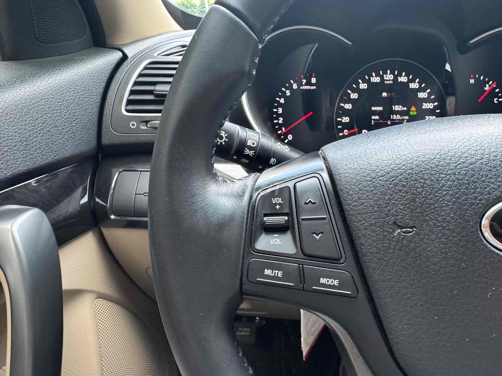 Kia Sorento 2017 2WD 2.4 GAT - 40000 km. Mua bán Ô tô tại Thành phố Thủ Đức Tp Hồ Chí Minh được đăng bởi Long hình 12