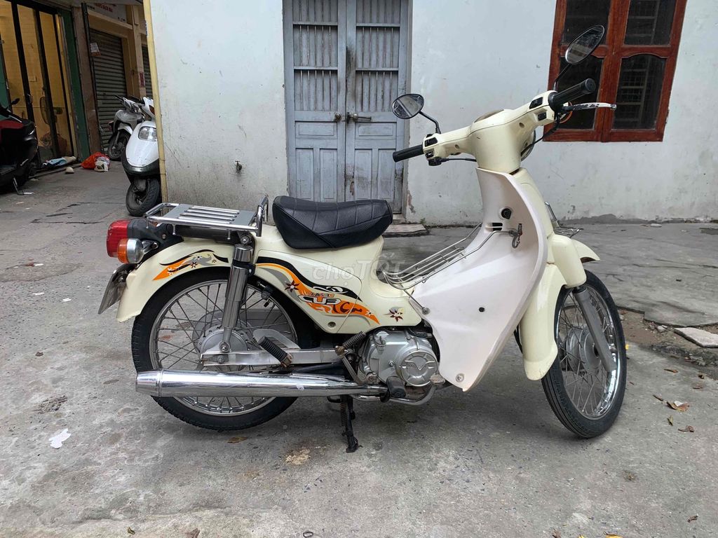 Xe Cúp 50cc màu trắng Đài Loan. Mua bán Xe máy tại Quận Hai Bà Trưng Hà Nội được đăng bởi Nguyễn Đức Quang hình 4
