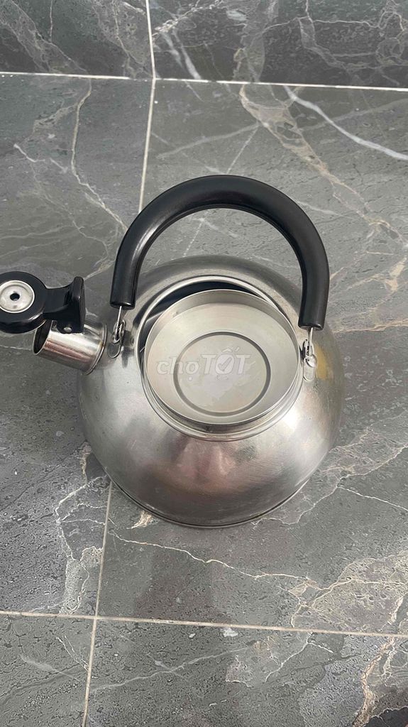 Ấm đun nước Kim loại Bạc Nhật Bản. Mua bán Dụng cụ nhà bếp tại Quận Tân Phú Tp Hồ Chí Minh được đăng bởi Tường Vi hình 1