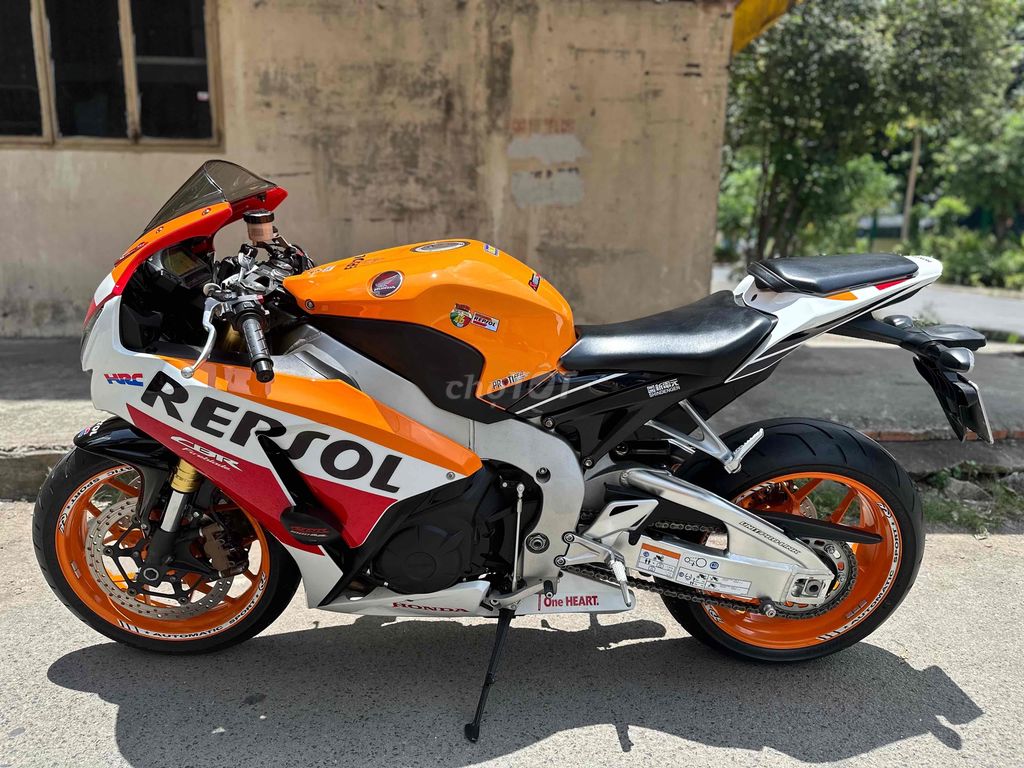 Honda CBR1000RR Repsol ABS 2015. Mua bán Xe máy tại Quận Gò Vấp Tp Hồ Chí Minh được đăng bởi Danh Phan 399 hình 3