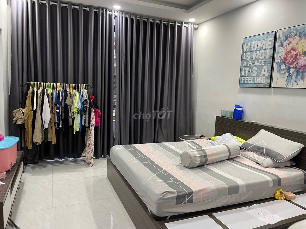 Siêu phẩm 2MT Phan Đăng Lưu, P3, PN, DT 5.5x12m. CN: 60m2 Giá: 17,5 tỷ