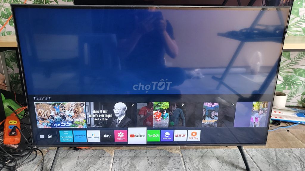 Tivi Samsung 43 Inch 43TU8100 Màn 4K Giọng Nói