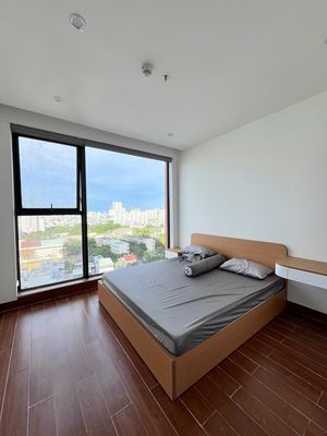 Cần cho thuê căn 2 phòng ngủ view biển + cầu Rồng DA Sun Ponte