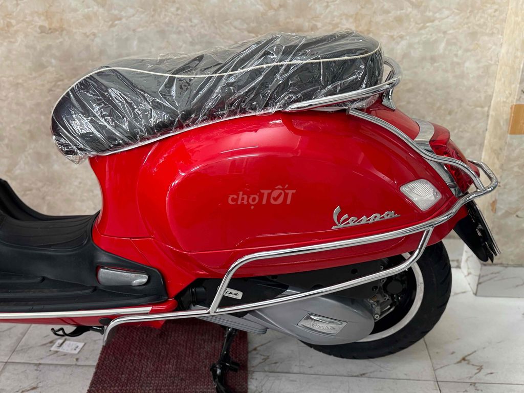 Vespa gts đèn lép odo 8 ngàn mới 97% 43C1-902.22. Mua bán Xe máy tại Quận Sơn Trà Đà Nẵng được đăng bởi Minh Dũng bán trả góp 136 vân đồn  hình 3